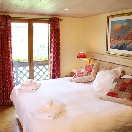 Chalet Chalet Maison Jaune *